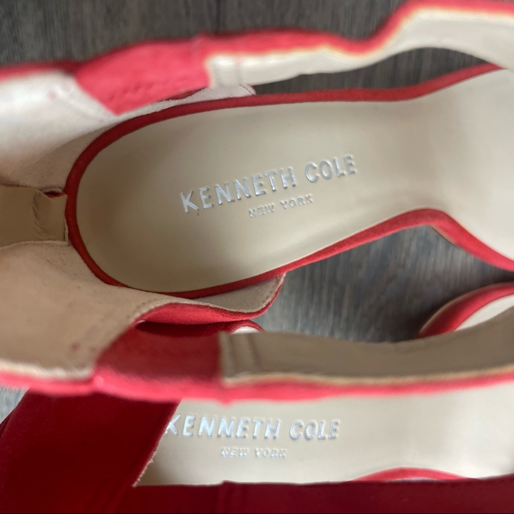 KENNETH COLE T-Strap Comfort Ankle Strap Zip-Up Leather Sandals - Picture 5 of 17